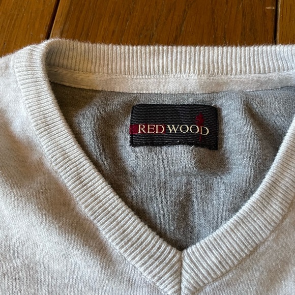 XL Redwood Off White Crewneck - Picture 9 of 10